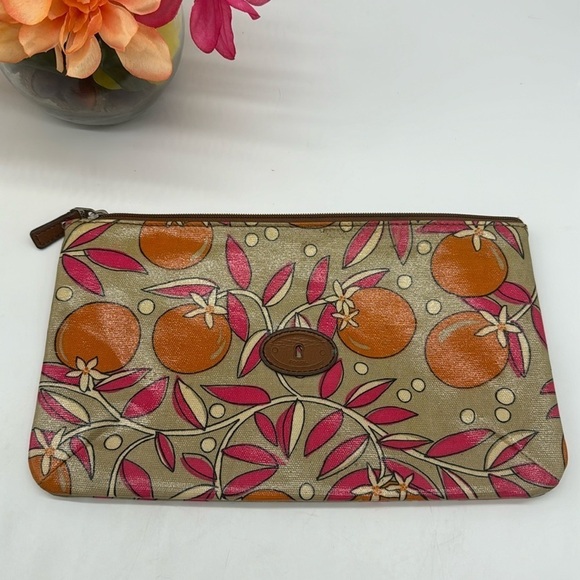 Fossil Handbags - Key-Per Vintage Clutch Pouch Oranges Pink Leaves Plumeria FP6089